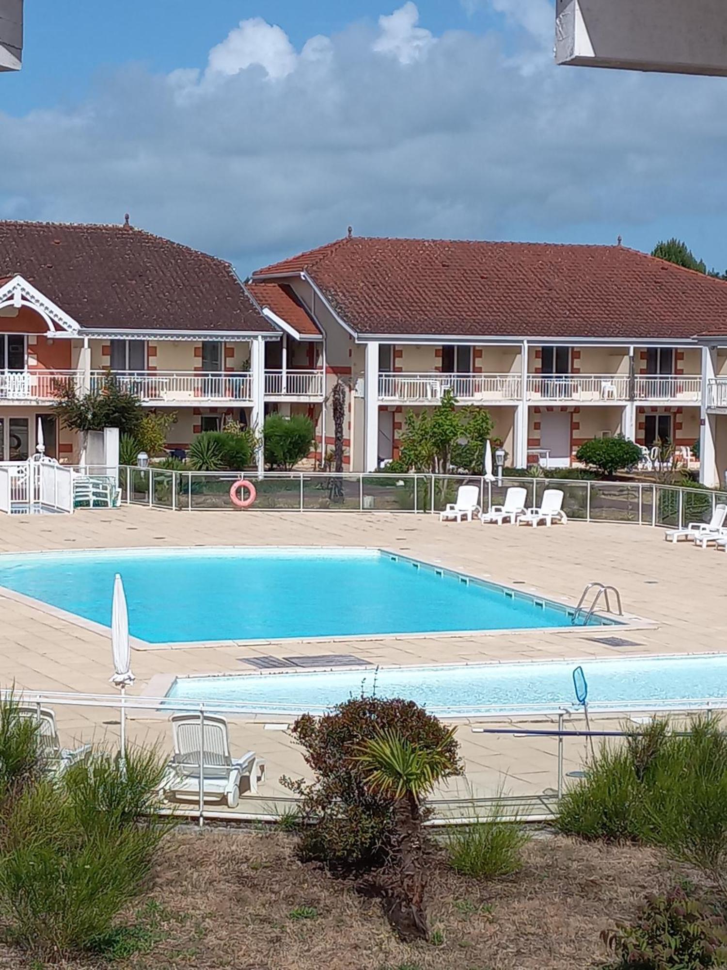 Appartement Le Verdon Sur Mer Eksteriør bilde